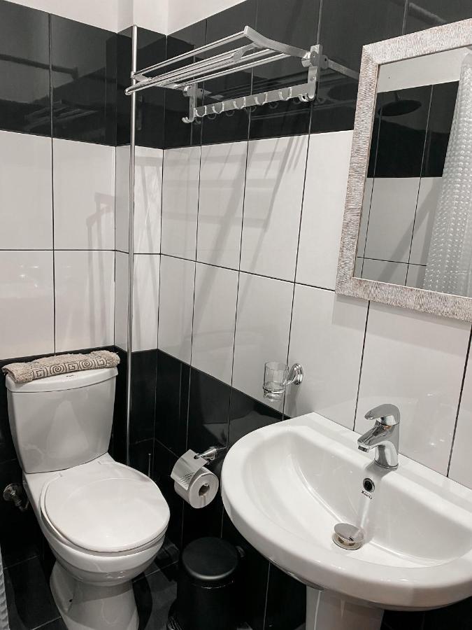 Aljur Hotel Himarë Dış mekan fotoğraf