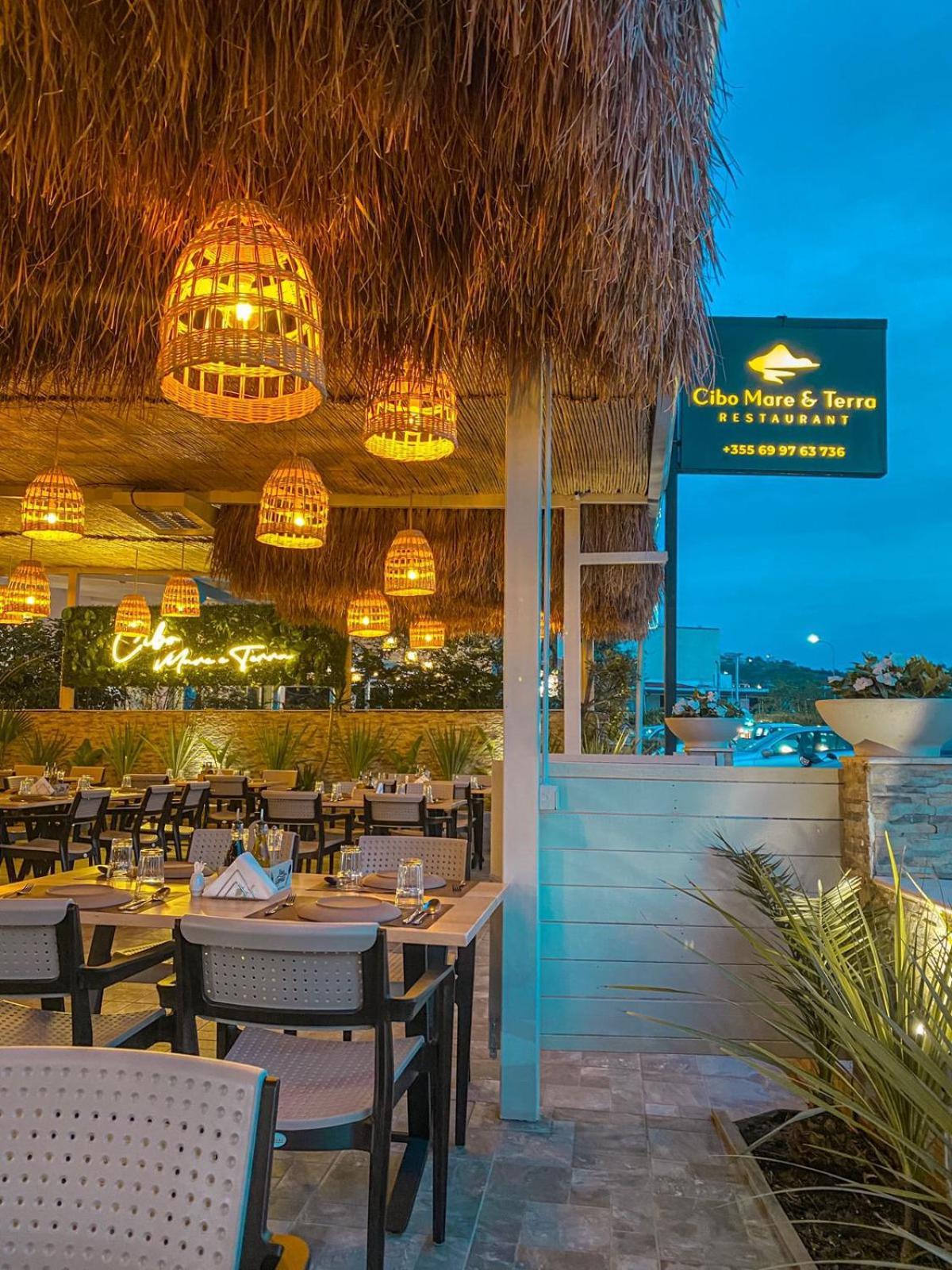 Aljur Hotel Himarë Dış mekan fotoğraf