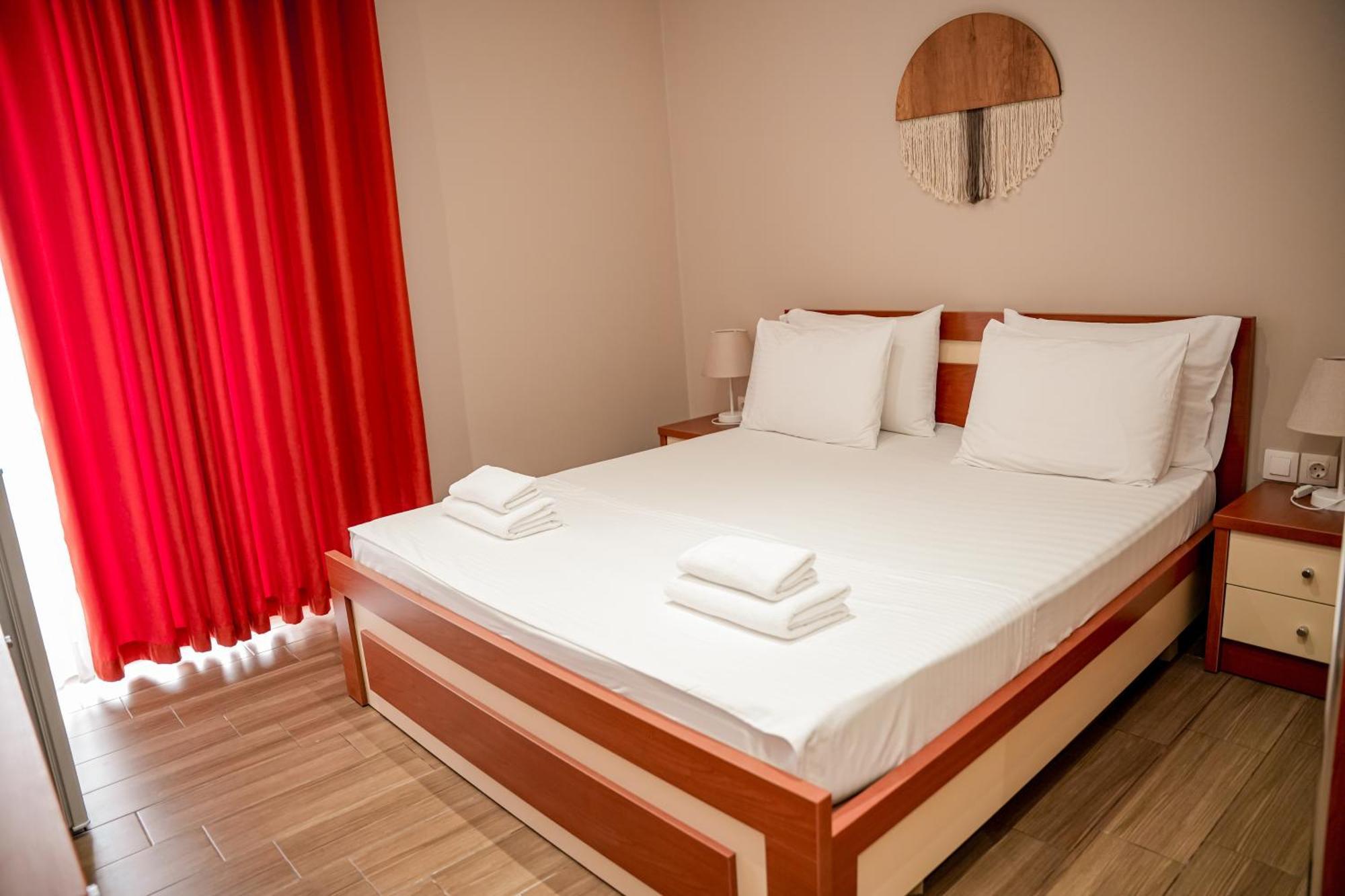 Aljur Hotel Himarë Dış mekan fotoğraf