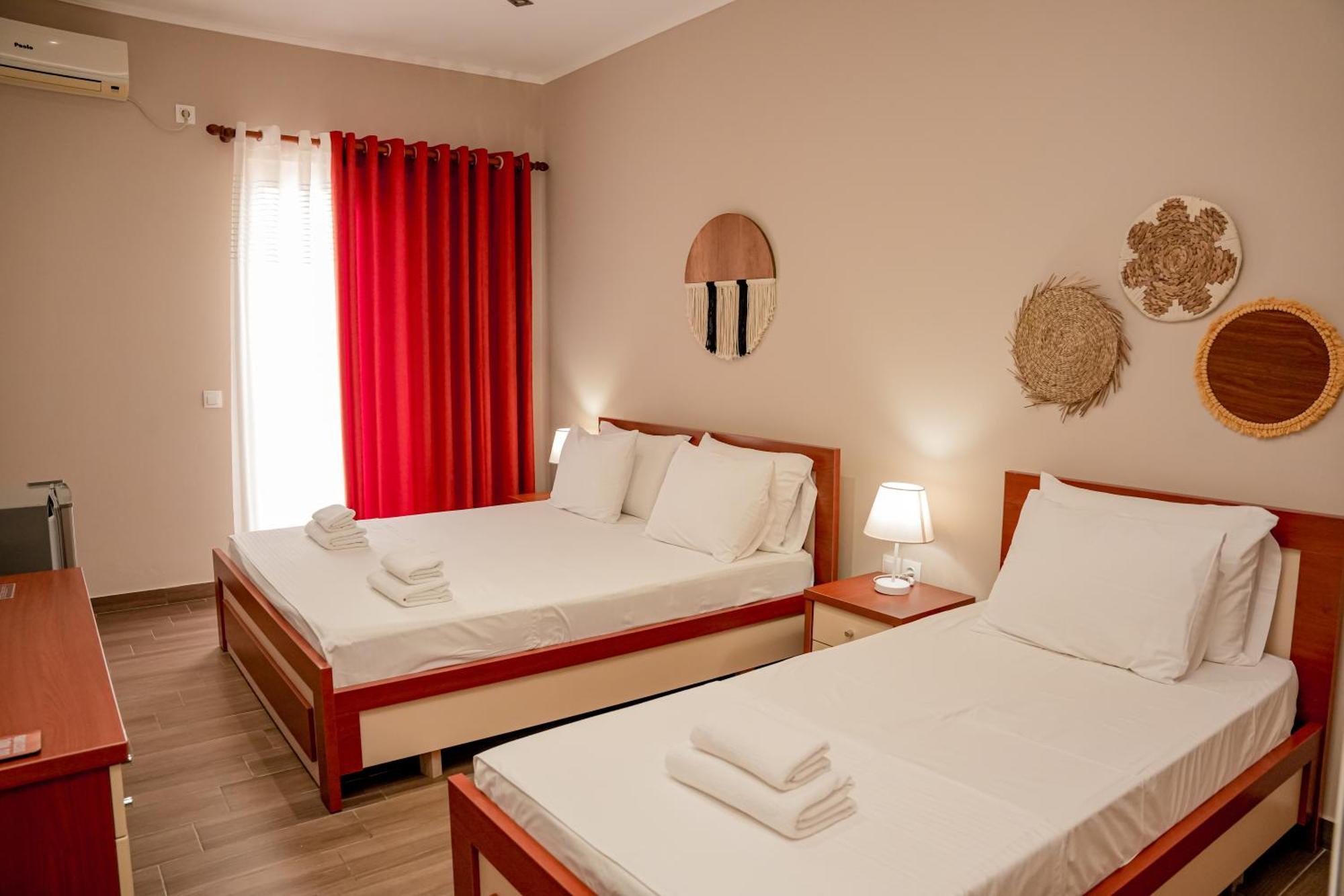 Aljur Hotel Himarë Dış mekan fotoğraf